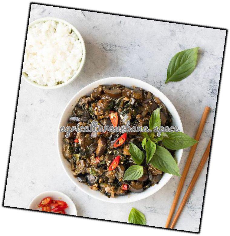 Albahaca tailandesa: cultivo, cosecha y aroma
