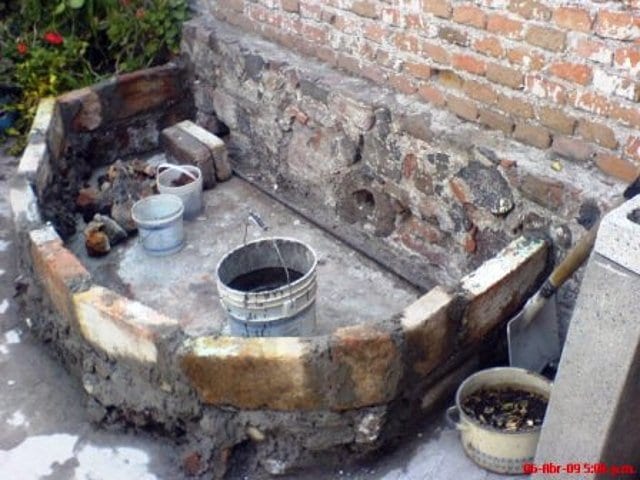 Estanque de jardín para anfibios y libélulas
